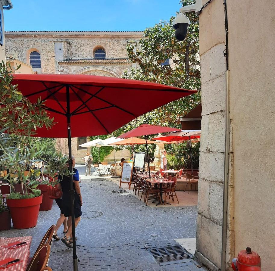 Renovated Fully Equipped Studio For 2 To 4 Pers Lägenhet La Ciotat Exteriör bild